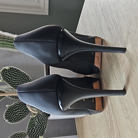 Cole Haan CHELSEA Platform Pumps - Picture 7 of 7